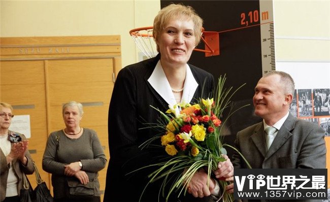 Uljana Semjonova（乌尔亚纳-赛苗诺瓦）