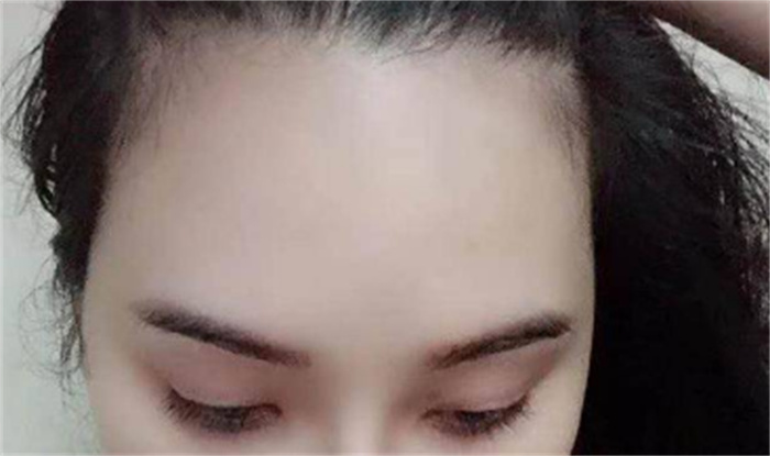 【女人面相】女人发际线高好吗 发际线高的女人运势如何