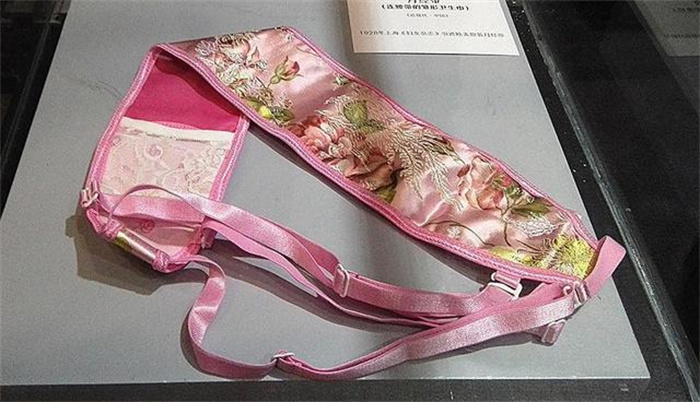 古代没有卫生巾 女性生理期如何防漏  月事布