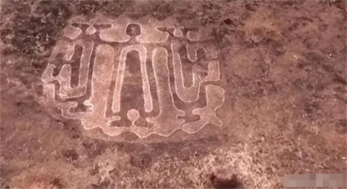 距今25000年的地画揭示人类起飞秘密，谁曾想只有坐飞机才能看到