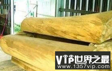 中国的棺材为什么一头高一头低？
