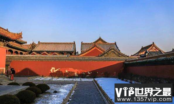 故宫宫女入墙灵异事件，大白天撞鬼，目击者被吓死（图2）