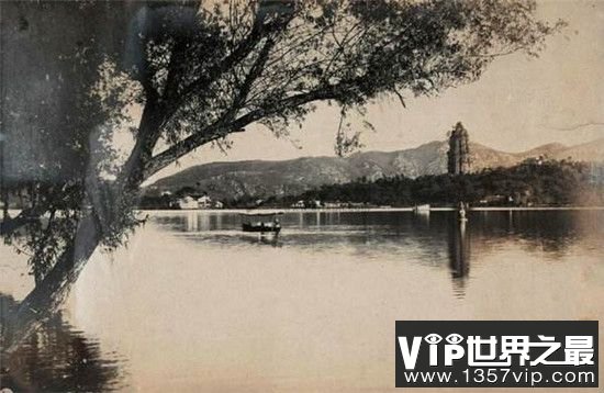 【雷峰塔为什么又叫皇妃塔】雷峰塔倒塌之后发现了什么？