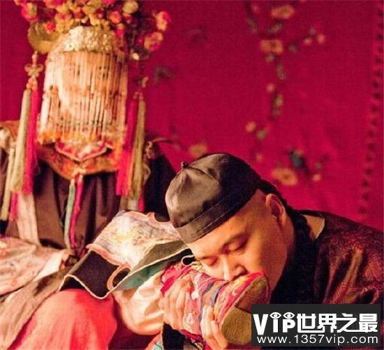 【古代女人裹小脚是什么时候盛行】是谁发明裹脚的?是窅娘吗?