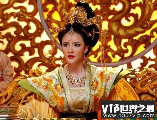 历史上最窝囊的皇帝：唐中宗李显，被母后篡权，被皇后“戴绿帽”