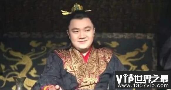 死的最傻缺的皇帝：秦武王赢荡，举大鼎砸断腿