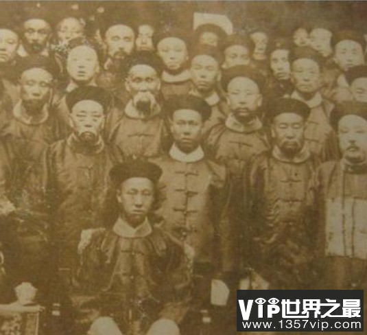 真实的光绪皇帝照片，不同时期光绪皇帝的照片大全(图2)