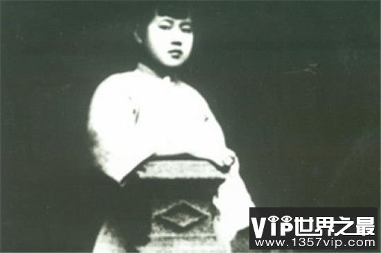 【金维映有几个小孩】金维映为什么得精神病？
