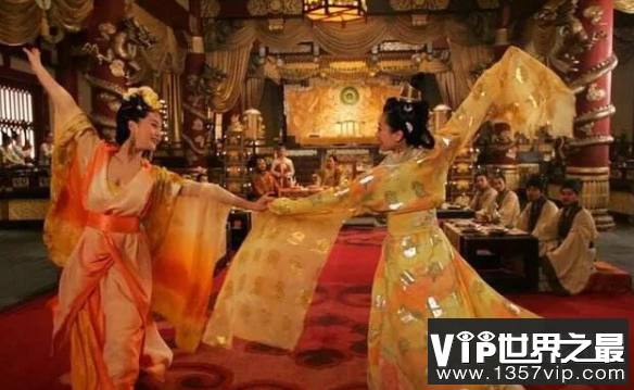 陈后主两次给爱妃下跪，皇帝做成这样，不亡国天理不容（图6）