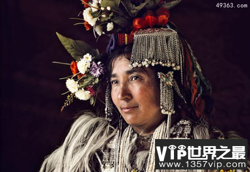 世界上奇特的原始部落，探秘不为人知的“第三世界”