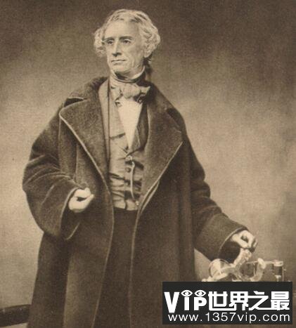 电报的发明者是谁，美国人塞缪尔·莫尔斯(电报之父)