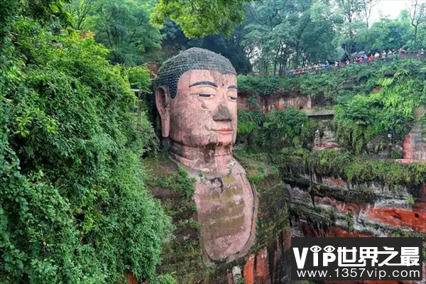 世界十大巨型雕像