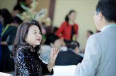 中国富婆捐款百亿 居然全部给了美国（崇洋媚外）