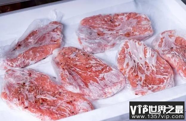 解冻食物别再用水泡了是为什么  解冻食物用冷水快还是热水快