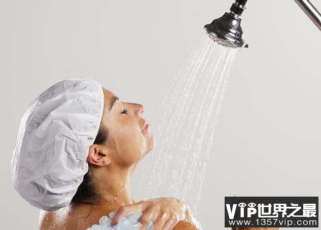为什么女生洗澡水比男生的烫 洗澡水温度多少最合适