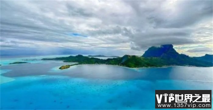 地球上最美的10片水域：和天空一样蓝  就像10颗巨大的蓝宝石