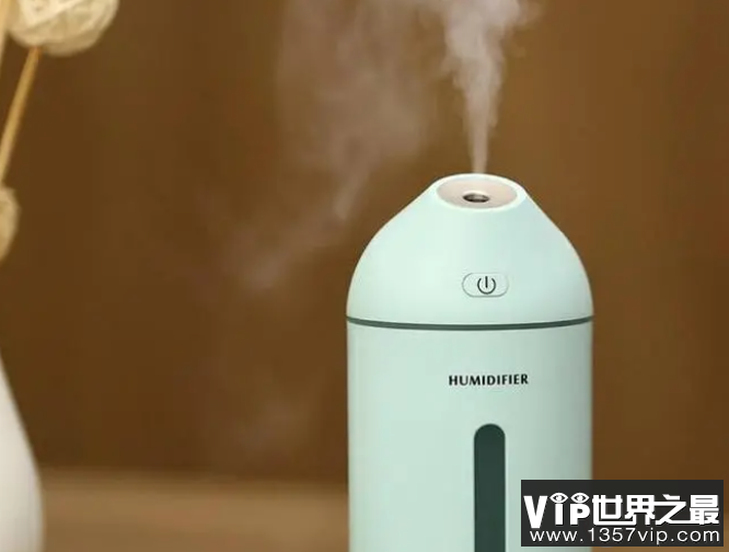 加湿器能在电脑旁边开吗 办公室加湿器如何选择