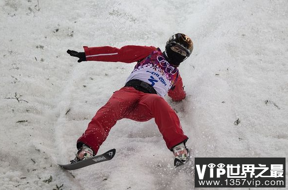 为什么滑雪摔倒会导致窒息身亡 粉雪为什么暗藏危机