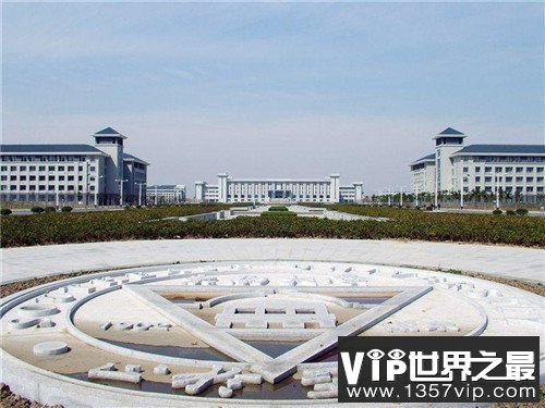 江苏大学排名，多少人挤破脑袋想来这里上学